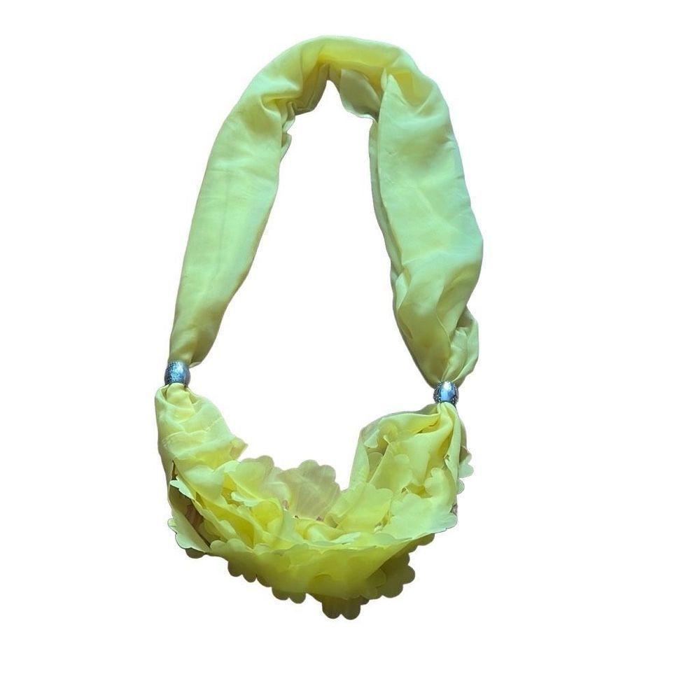 ‎Lightweight Floral Infinity Scarf